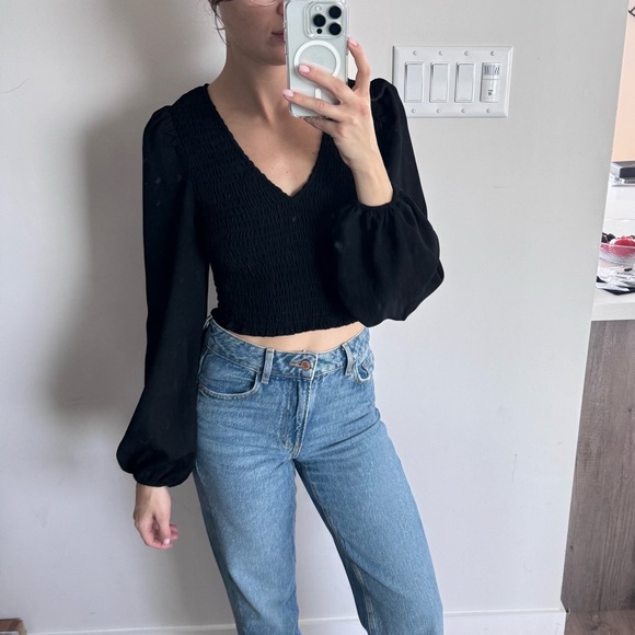 Black balloon sleeve top - Picture 6 of 6